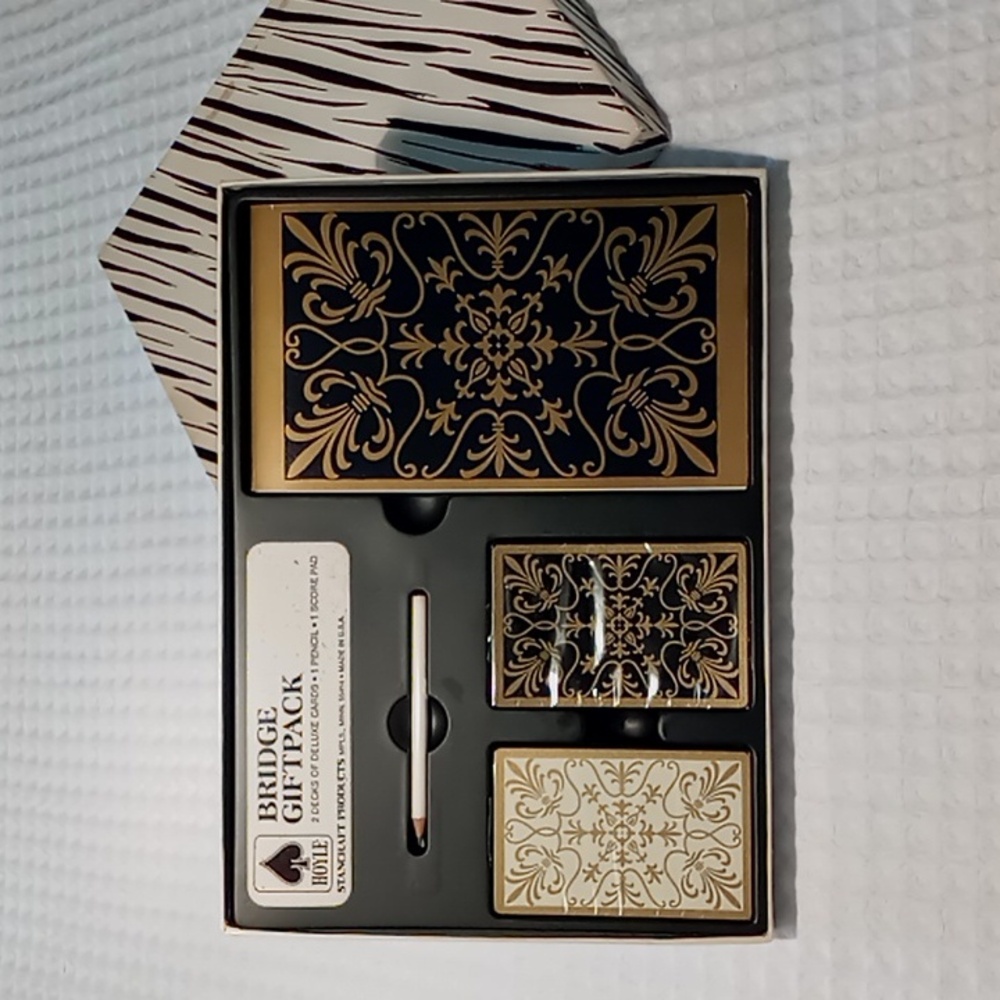 Vintage NIB Hoyle Stancraft Bridge Giftpack Includes: 2 Decks, Pencil, Score Pad